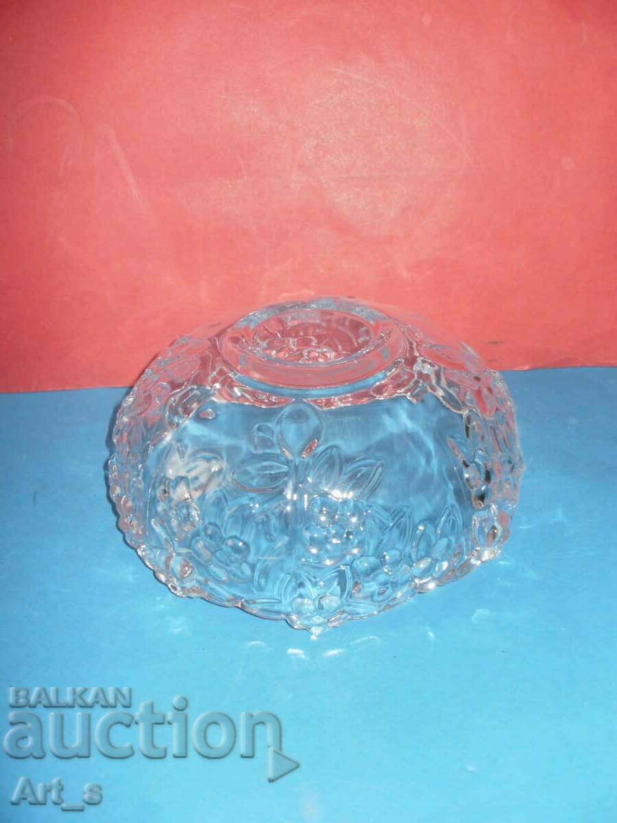 Beautiful thick glass fruit bowl with ornaments - 5 Beautiful thick glass fruit bowl with ornaments - 5