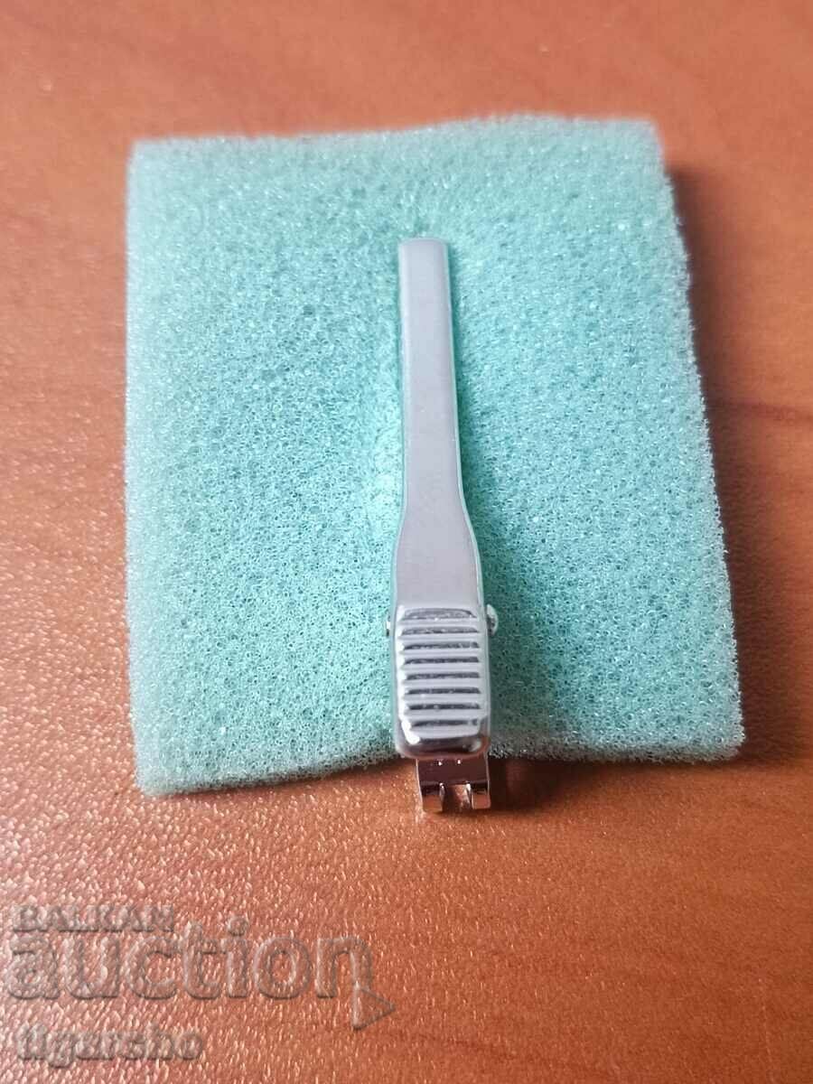 ac de cravată KOMATSU cu preț 45.00 BGN | € 23.01 ac de cravată KOMATSU cu preț 45.00 BGN | € 23.01