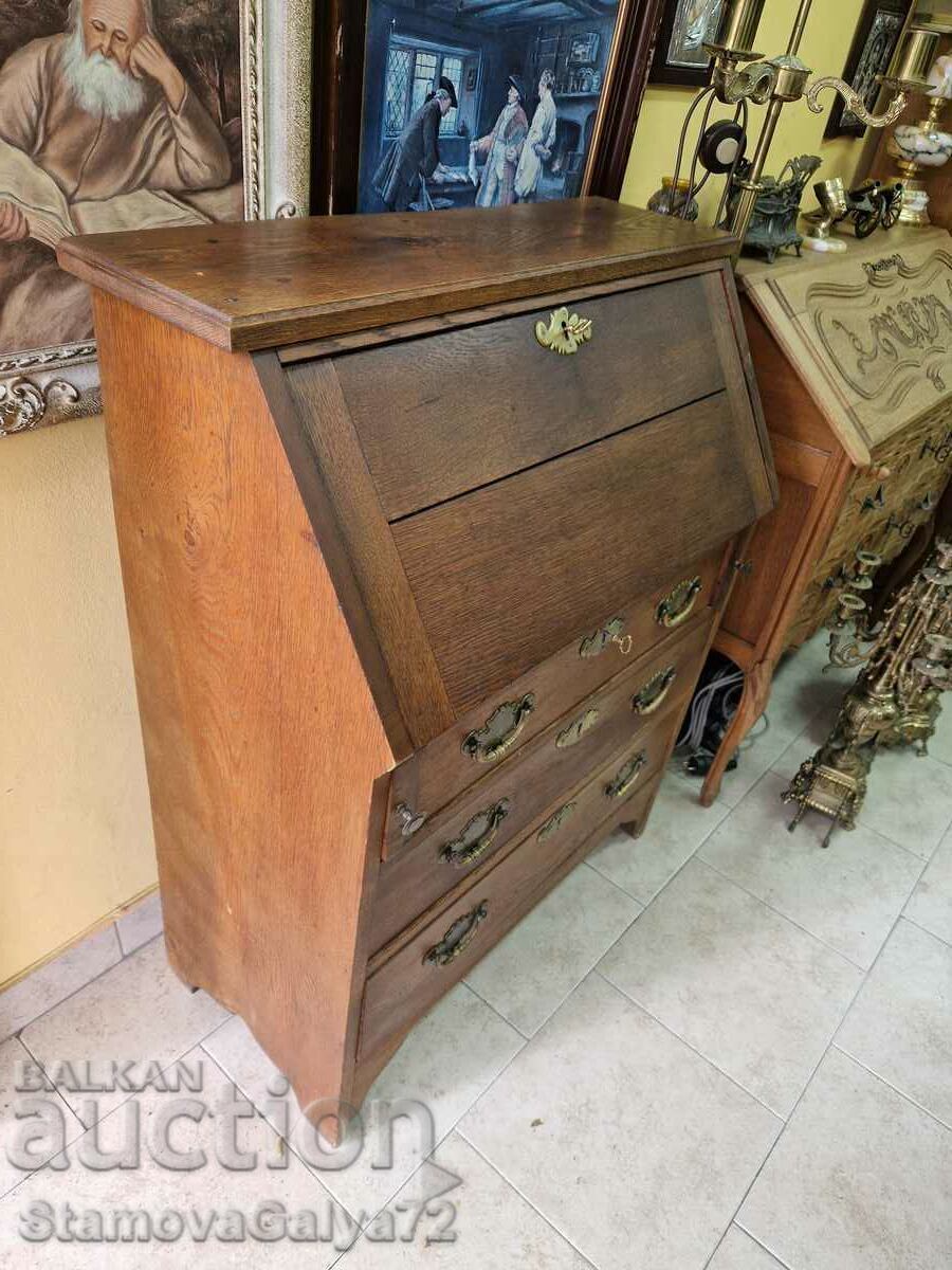 A beautiful antique solid walnut desk - 5 A beautiful antique solid walnut desk - 5