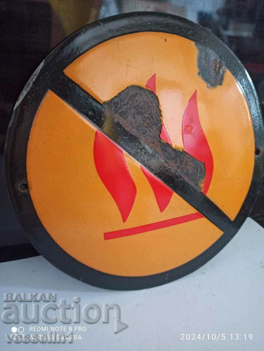 Enamel plate Enamel plate