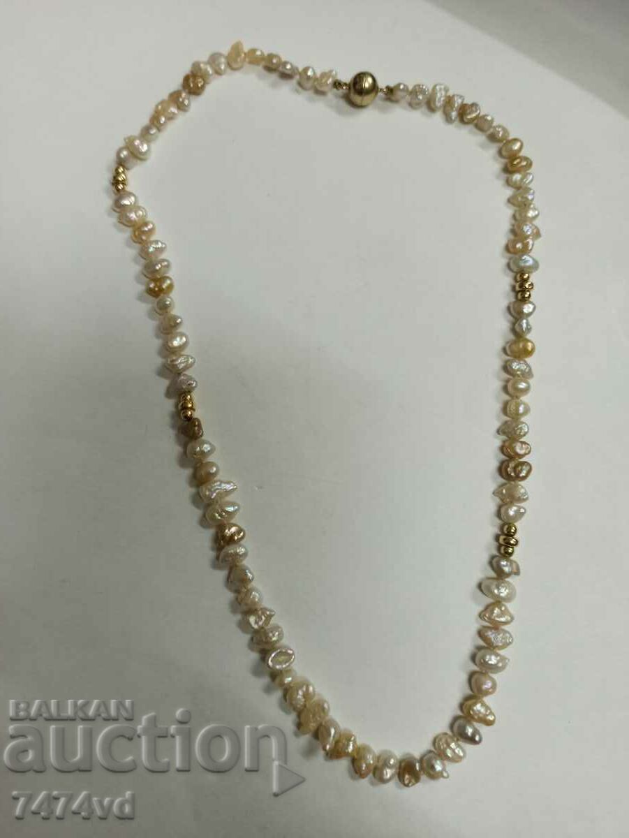 Stylish pearl necklace - Keshi pearls, silver and gold!