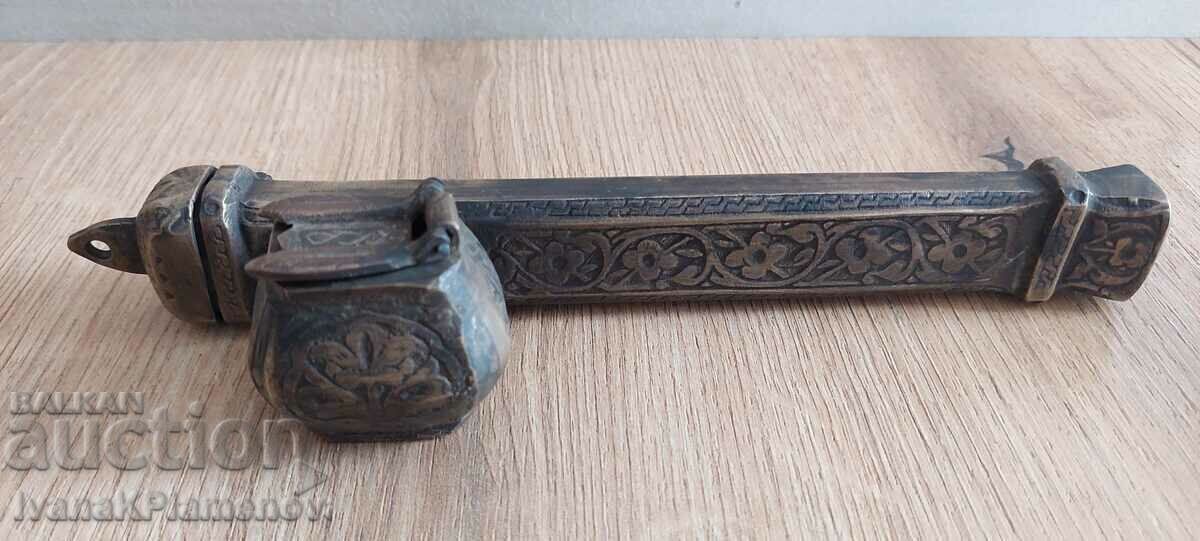 Auction Divit inkwell for collectors Auction Divit inkwell for collectors