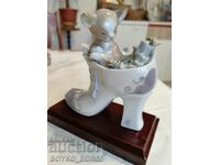 Оригинална Порцеланова Фигура на Испанската Фирма LLADRO