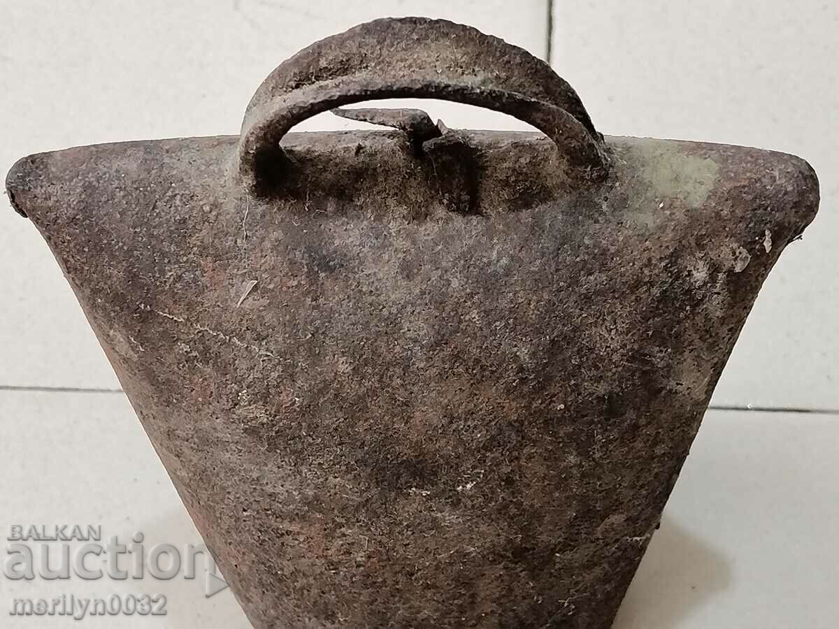 Old clapper, chan, bell - 6 Old clapper, chan, bell - 6