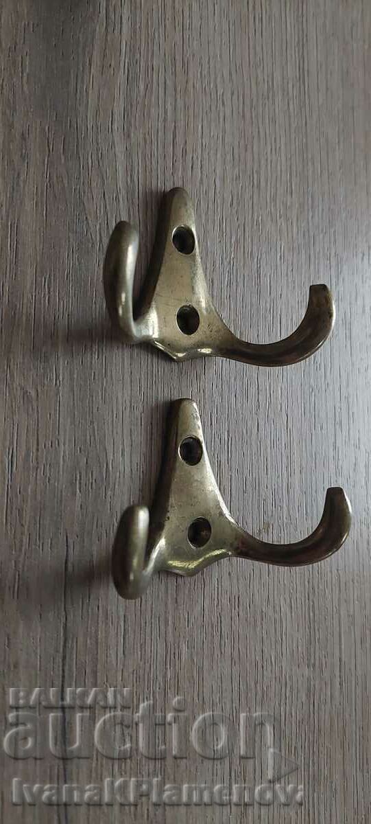 Auction  Hangers bronze vintage