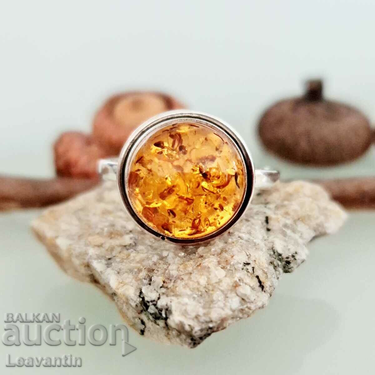 5115 Silver ring with Amber