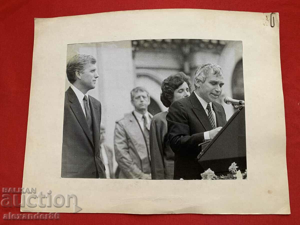 Auction President Zhelev 90s Author's photography Auction President Zhelev 90s Author's photography