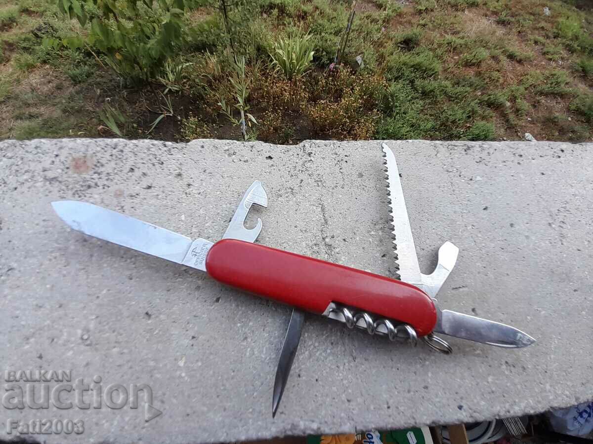 Victorinox pocket knife