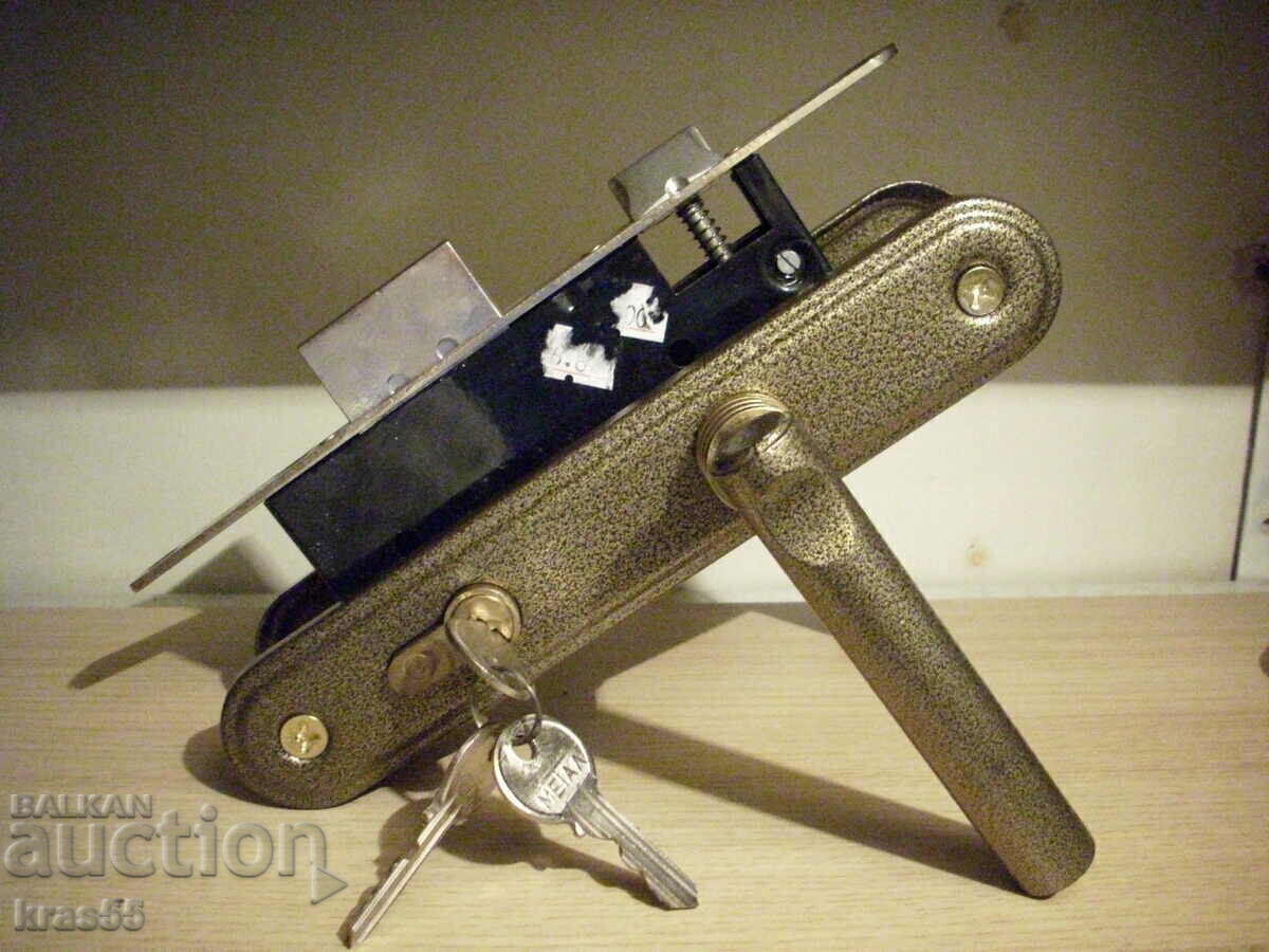Neck shield handle