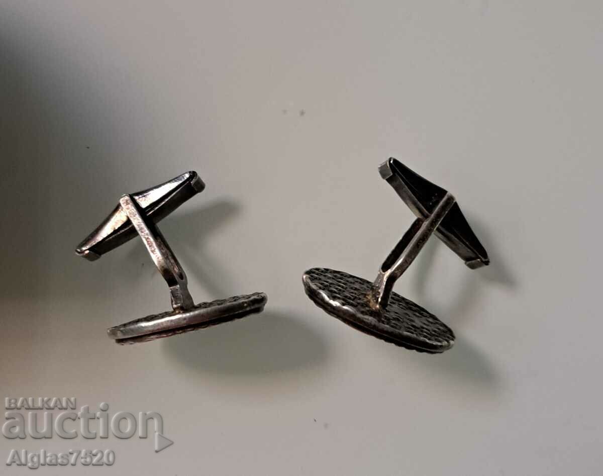Silver cufflinks/ buttonholes/- 18.55 grams with price 78.00 BGN | € 39.88 Silver cufflinks/ buttonholes/- 18.55 grams with price 78.00 BGN | € 39.88