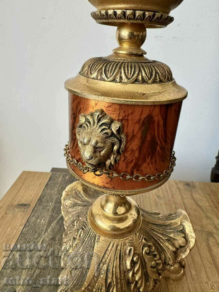 Napoleon style table lamp ||| with price 100.00 BGN | € 51.13 Napoleon style table lamp ||| with price 100.00 BGN | € 51.13