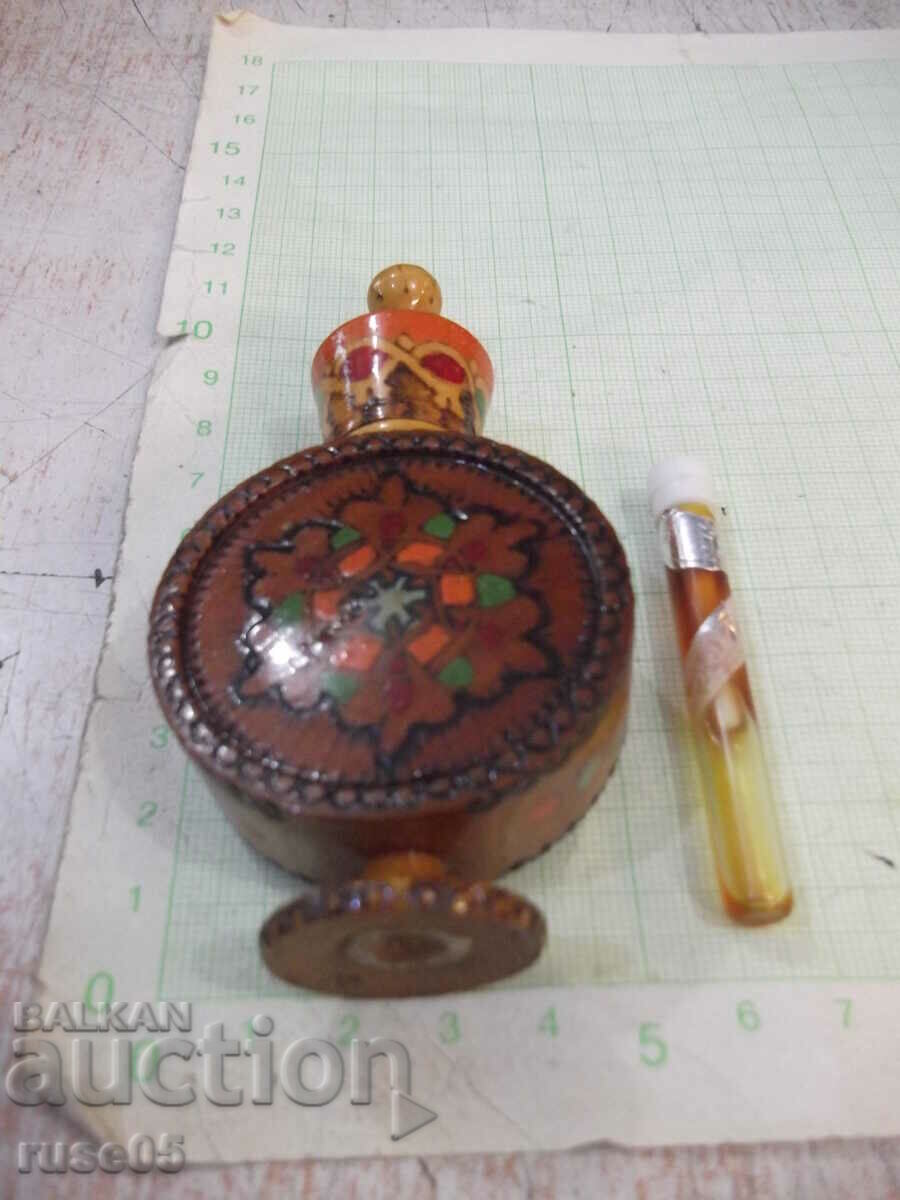 Auction Muscal pyrographed soca bow Auction Muscal pyrographed soca bow