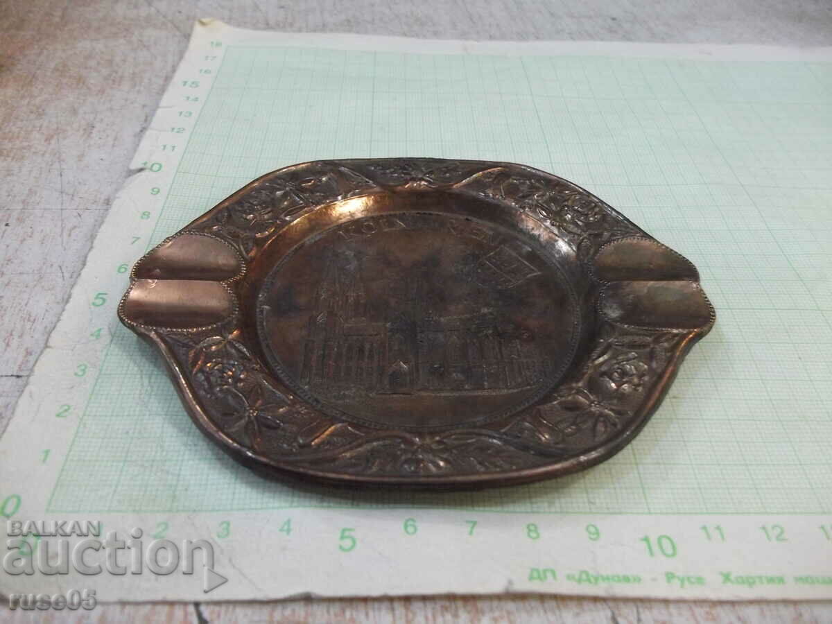 Metal ashtray - 3 with price 15.00 BGN | € 7.67 Metal ashtray - 3 with price 15.00 BGN | € 7.67