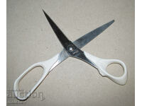 Scissors 19 cm stainless Pedrini plastic handles, excellent