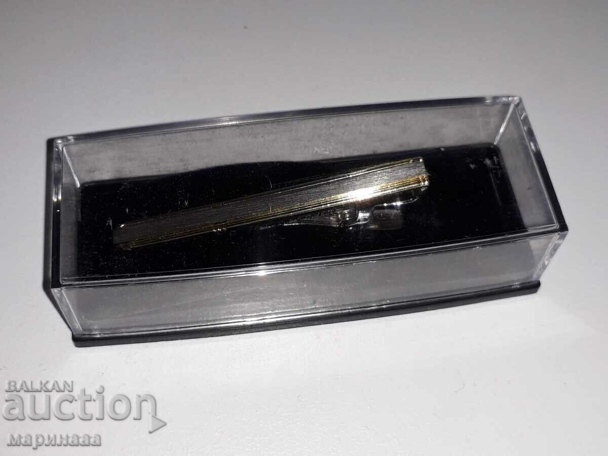 Delivery of NEW TIE CLIP Delivery of NEW TIE CLIP