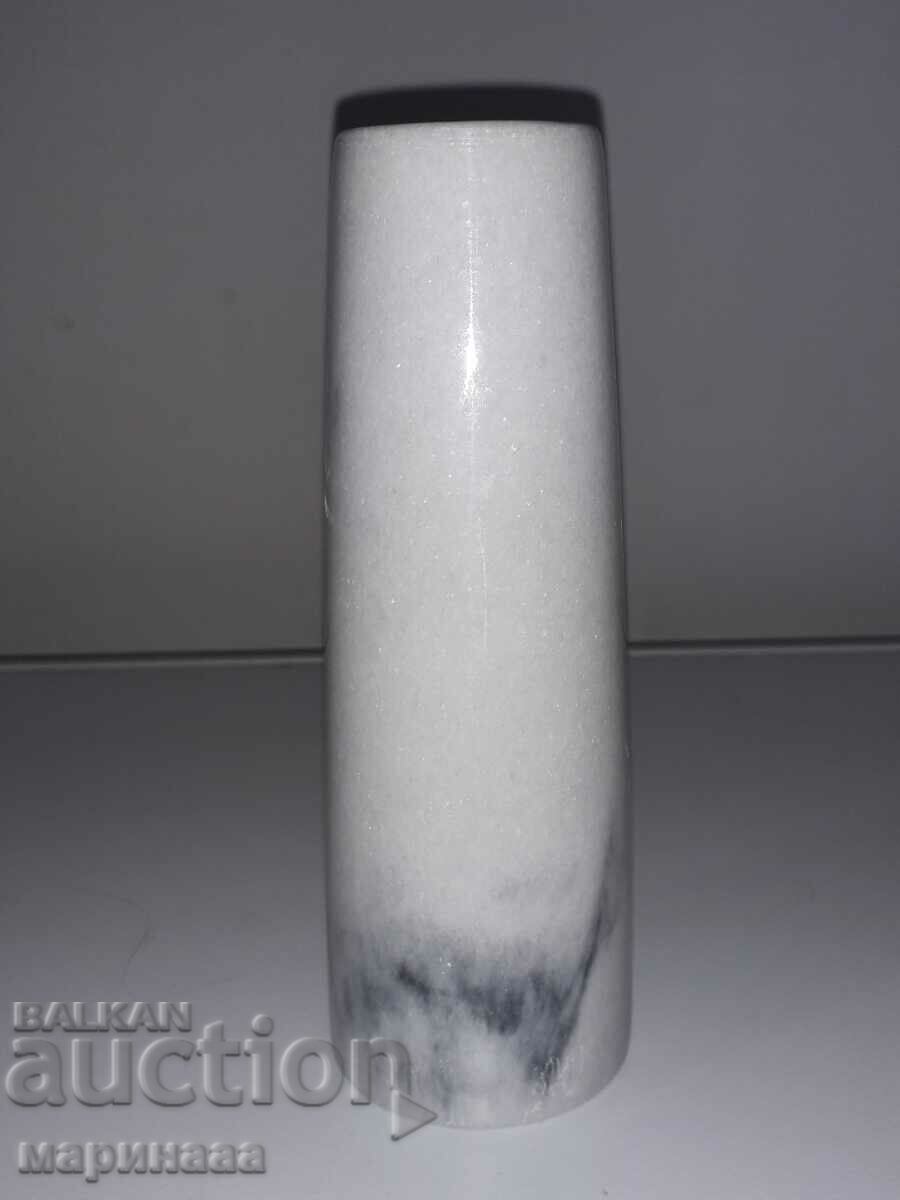 VASE. MARBLE