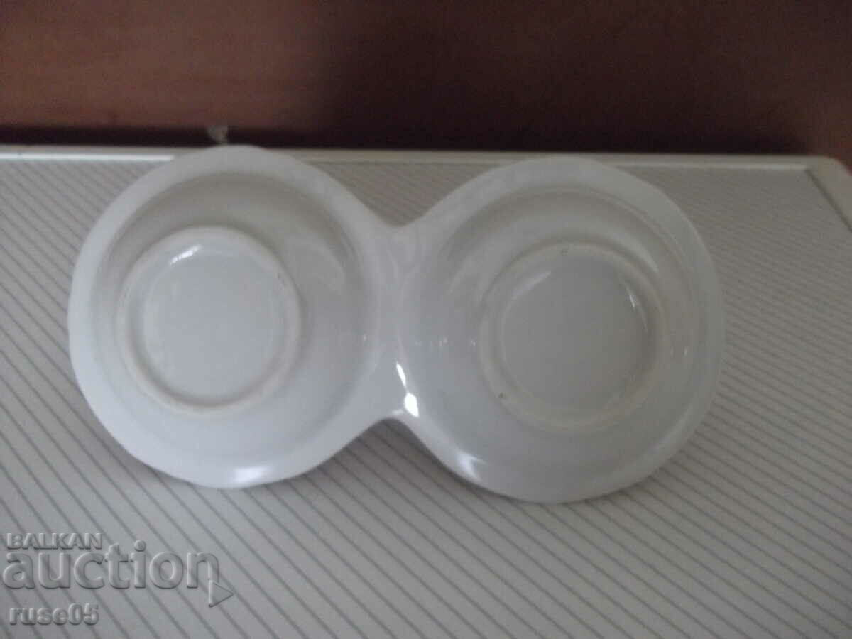 Delivery of Salt shaker porcelain with blue flowers Bulgarian from Sotsa Delivery of Salt shaker porcelain with blue flowers Bulgarian from Sotsa