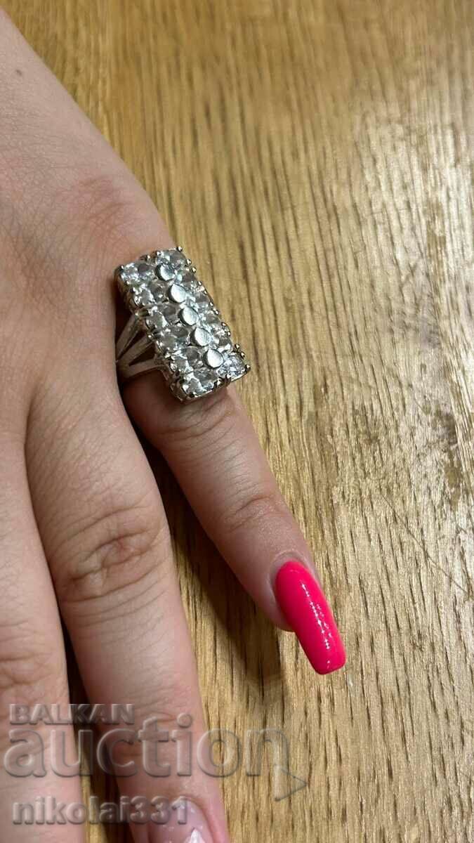 Elegant silver ring