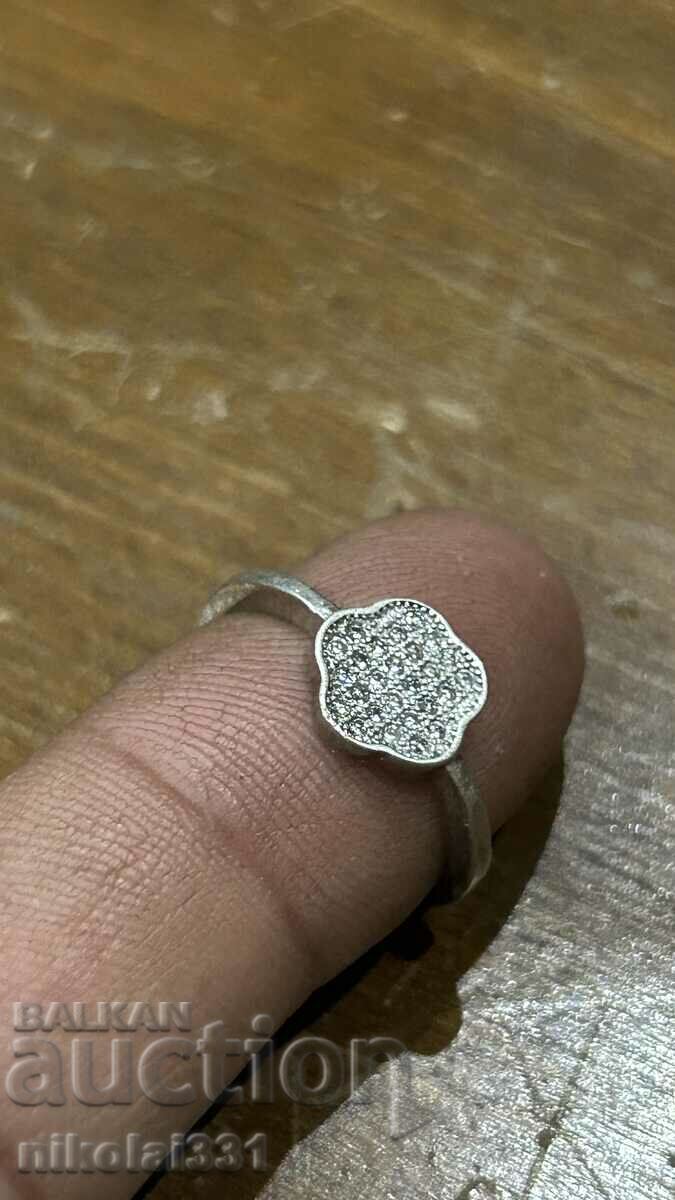 Women's silver ring