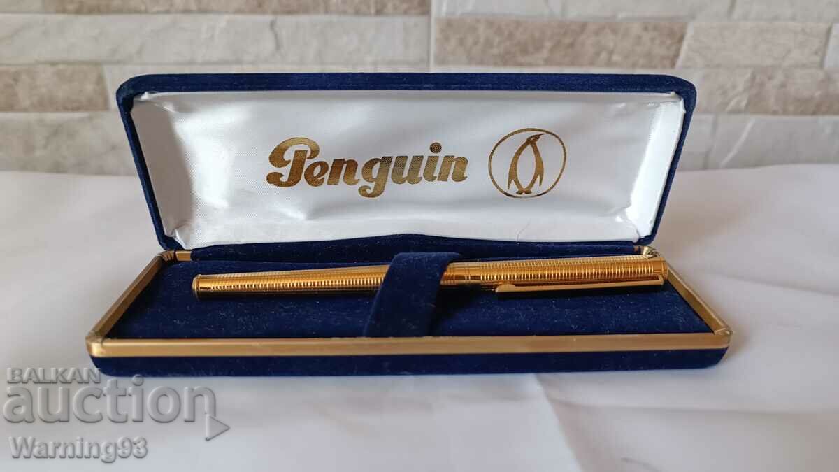 Old pen - Penguin - gold with original case