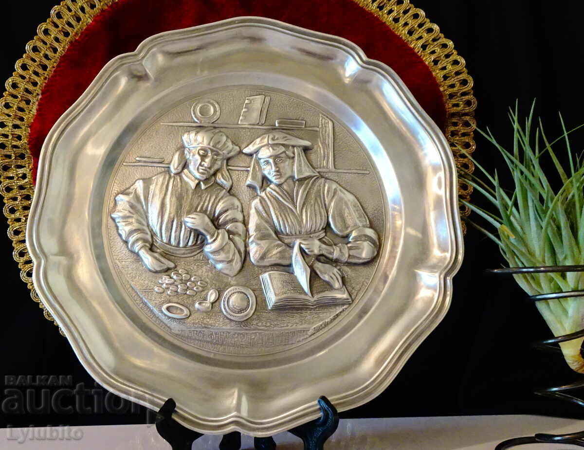 Renaissance-style hand-painted plate, panel with original artwork - 6 Renaissance-style hand-painted plate, panel with original artwork - 6