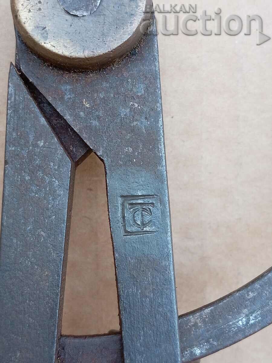 antique device metal compass - 6 antique device metal compass - 6