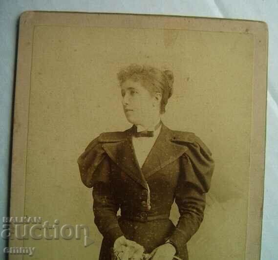 Photo cardboard woman - court photographer Ivan Karastoyanov with price 25.00 BGN | € 12.78 Photo cardboard woman - court photographer Ivan Karastoyanov with price 25.00 BGN | € 12.78