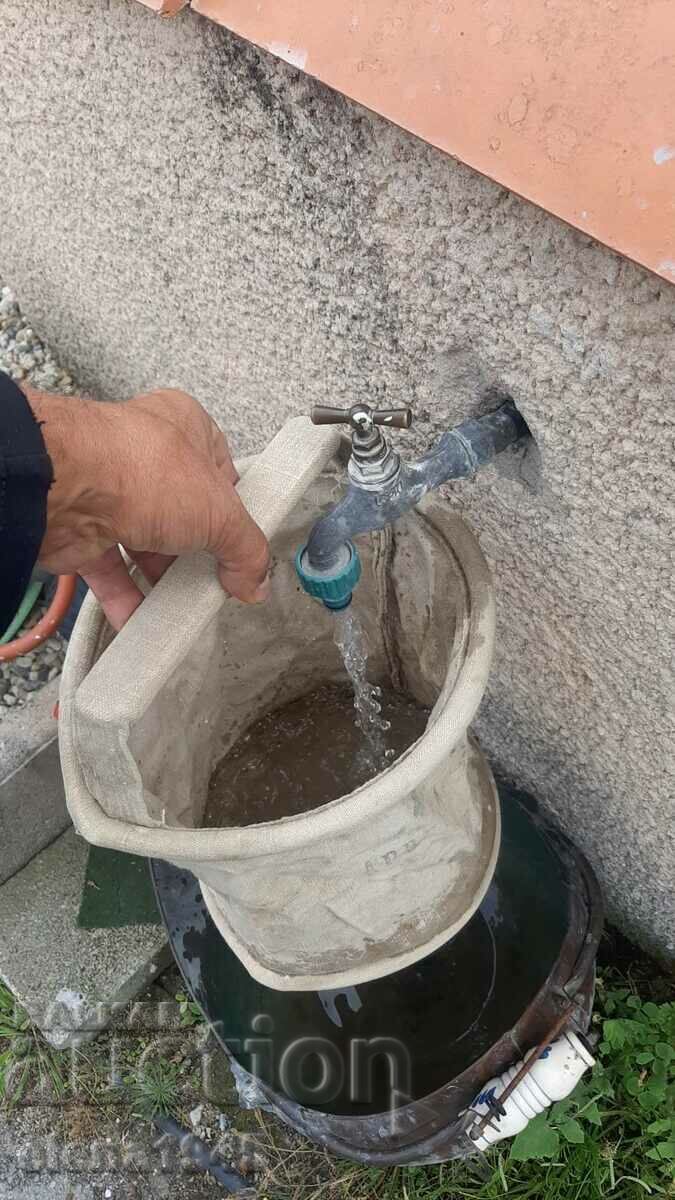 Auction Tarpaulin Bucket Auction Tarpaulin Bucket