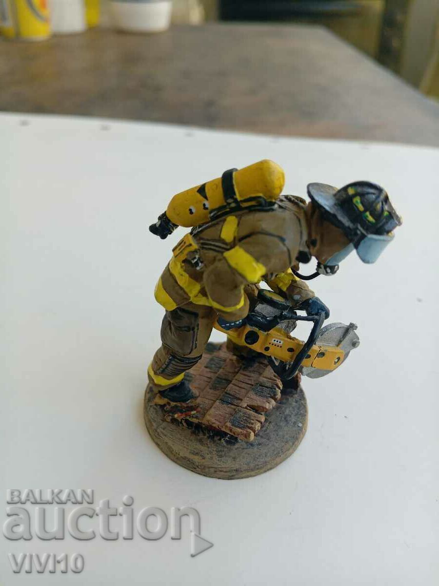 Lead fireman del Prado Lead fireman del Prado