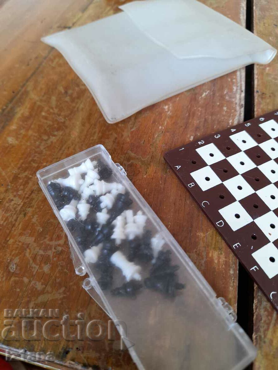 Auction Old tourist chess Auction Old tourist chess