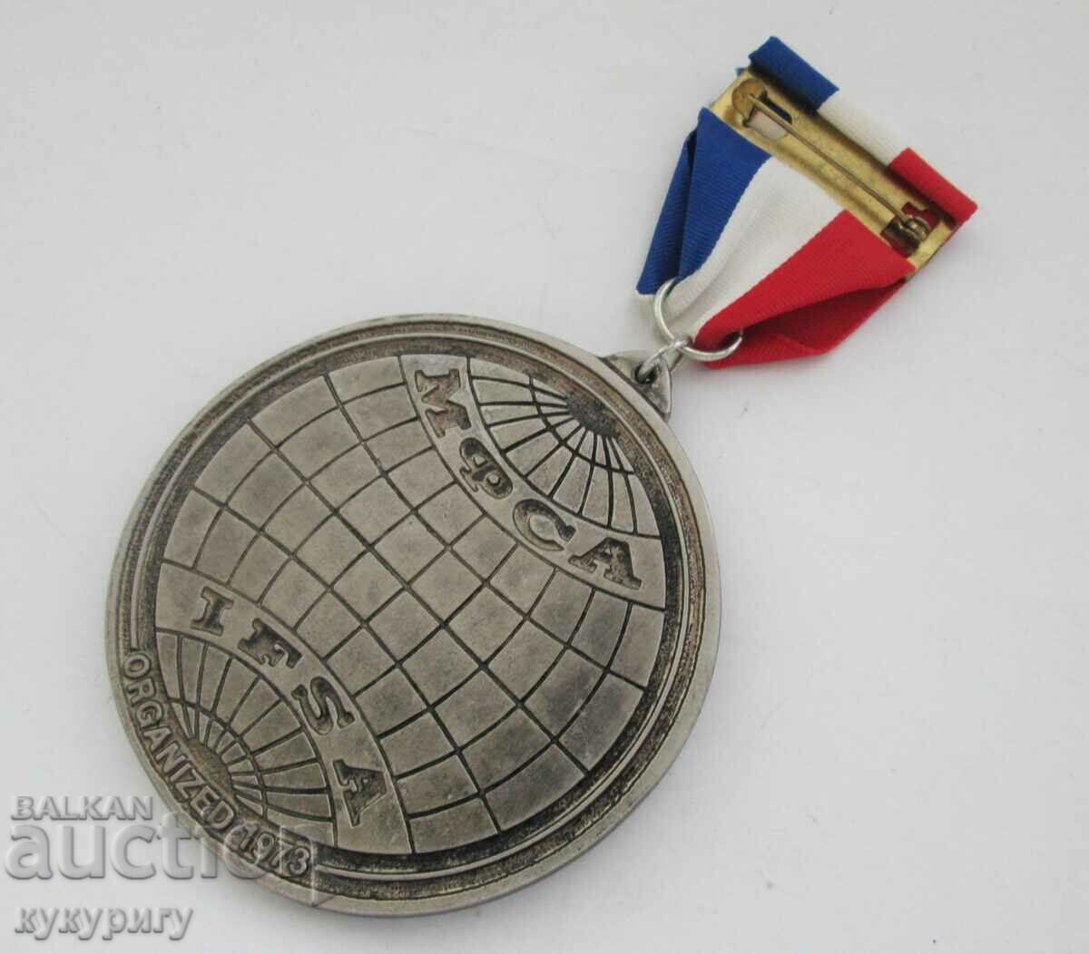 Delivery of Old sports medal sports acrobatics 1973-1983 IFSA Delivery of Old sports medal sports acrobatics 1973-1983 IFSA