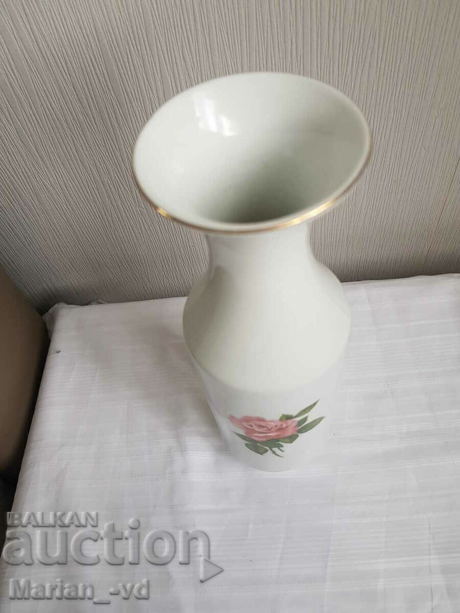 Auction Royal KPM porcelain vase Auction Royal KPM porcelain vase