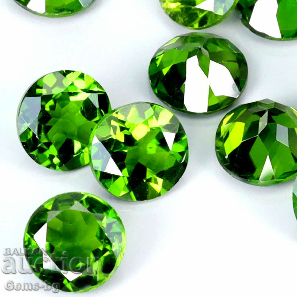 Natural chrome diopside 5mm with price 16.00 BGN | € 8.18 Natural chrome diopside 5mm with price 16.00 BGN | € 8.18
