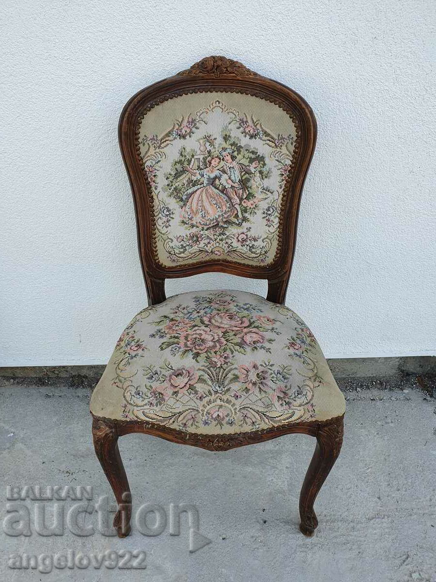 Beautiful vintage solid Romeo and Juliet chair!