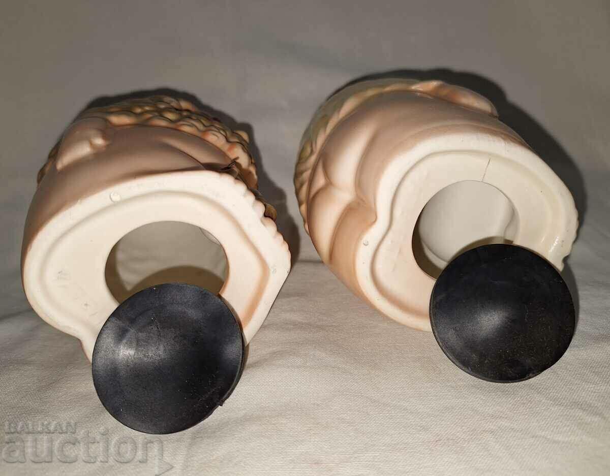 Pereche de pușculițe vechi din porțelan--brevet T.T - 7