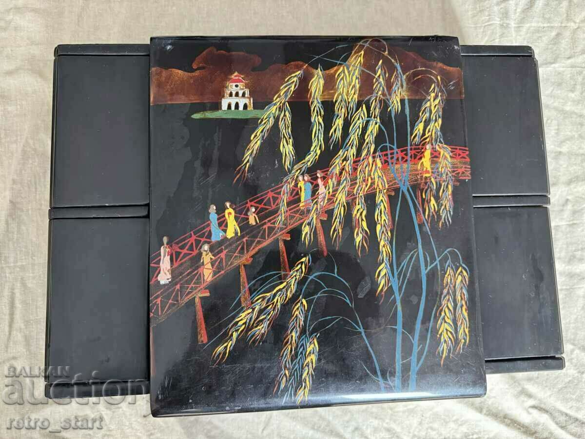 Asian toiletry and jewelry box with price 95.00 BGN | € 48.57 Asian toiletry and jewelry box with price 95.00 BGN | € 48.57