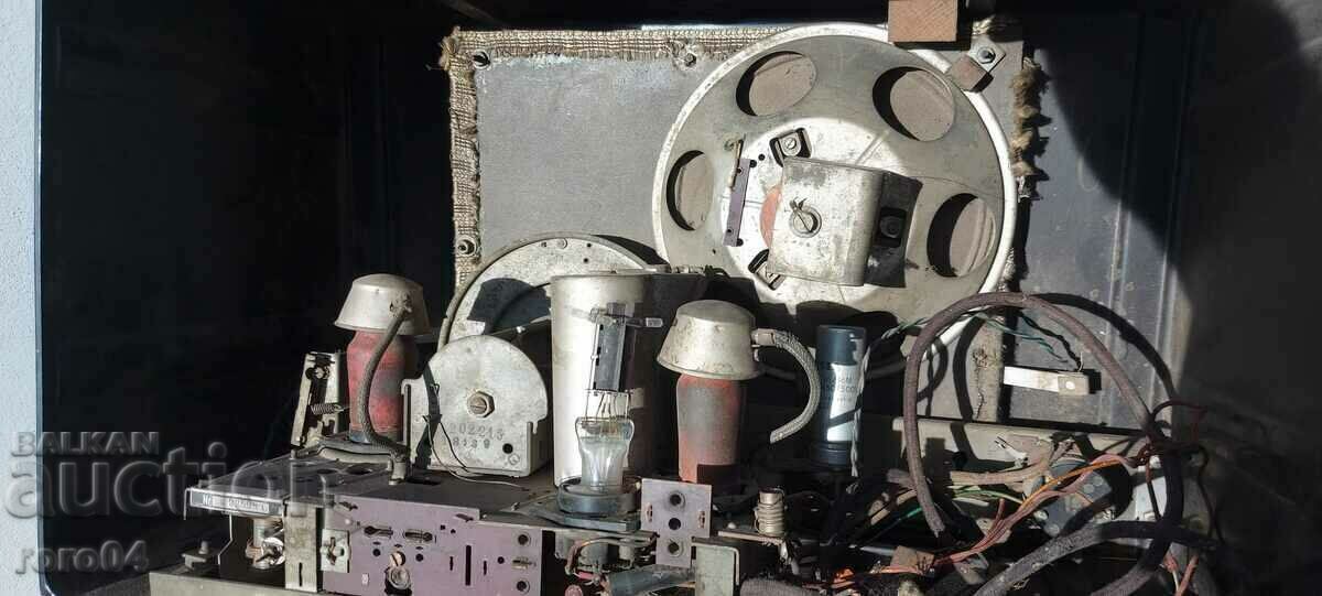 TELEFUNKEN 964 BK - BAKELITE - WW II - 7 TELEFUNKEN 964 BK - BAKELITE - WW II - 7