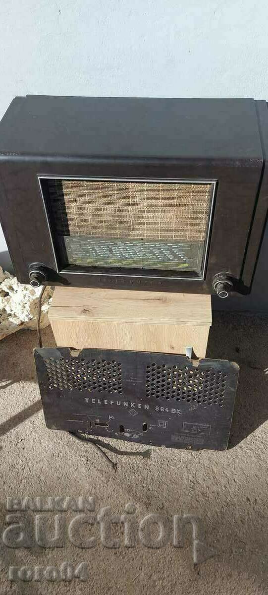 TELEFUNKEN 964 BK - BAKELITE - WW II TELEFUNKEN 964 BK - BAKELITE - WW II