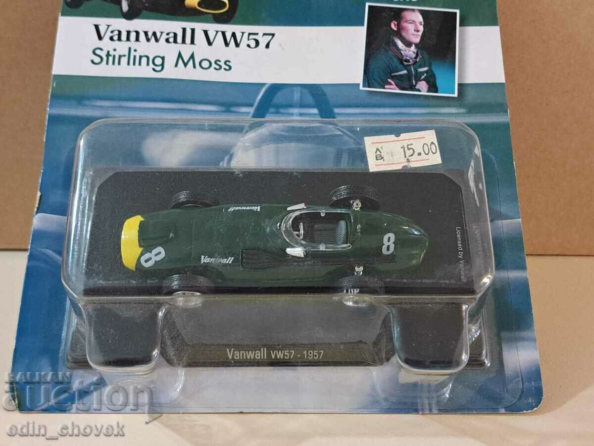 1/43 Altaya/IXO Vanwall VW57 Stirling Moss 1957. Нов