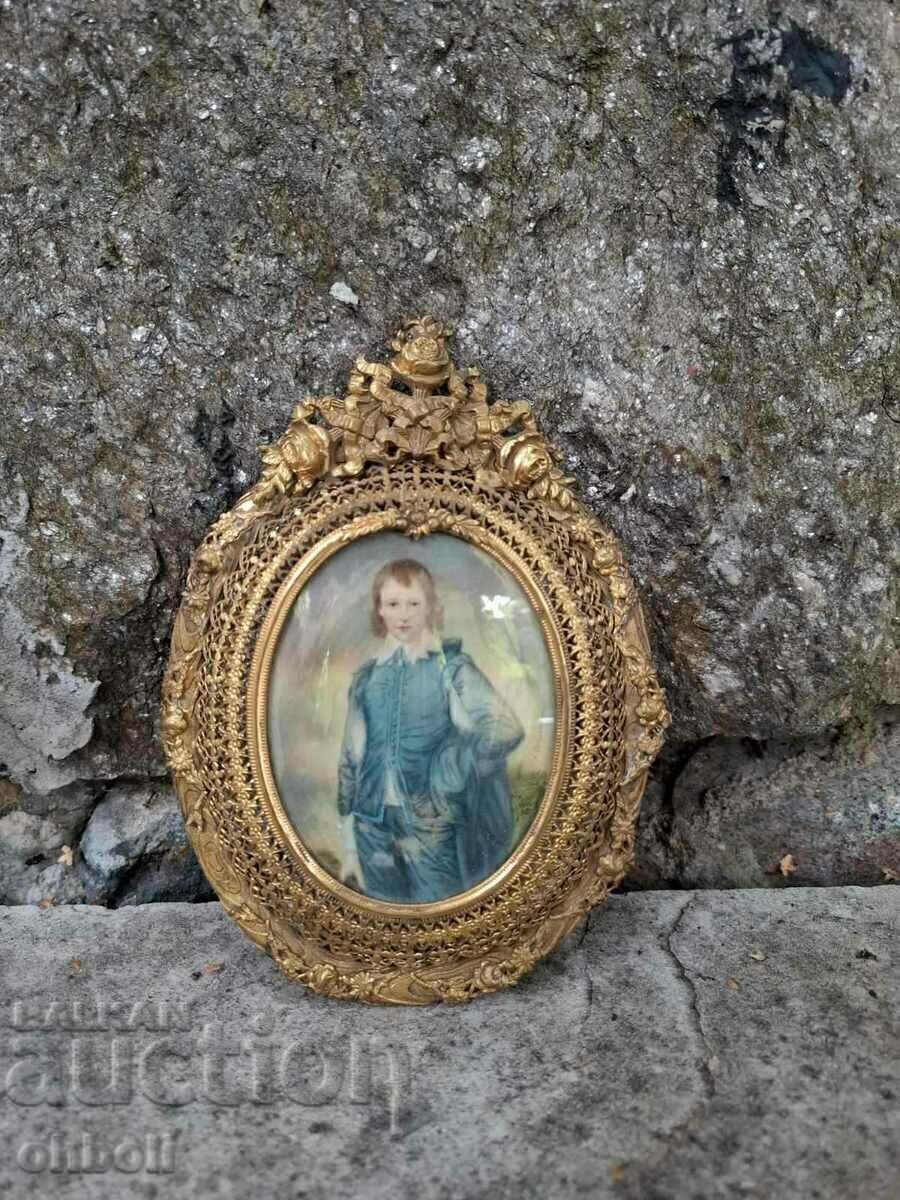 Picture frame with price 200.00 BGN | € 102.26 Picture frame with price 200.00 BGN | € 102.26