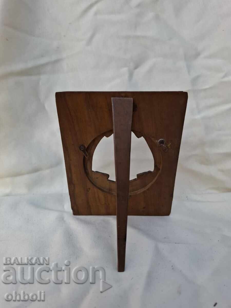 Κορνίζα με τιμή € 30.00 | 58.68 BGN