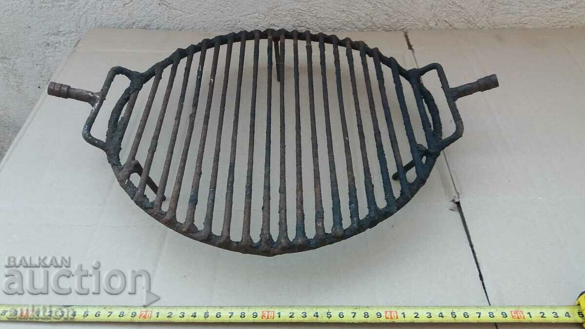 MASSIVE METAL GRILL, BARBECUE