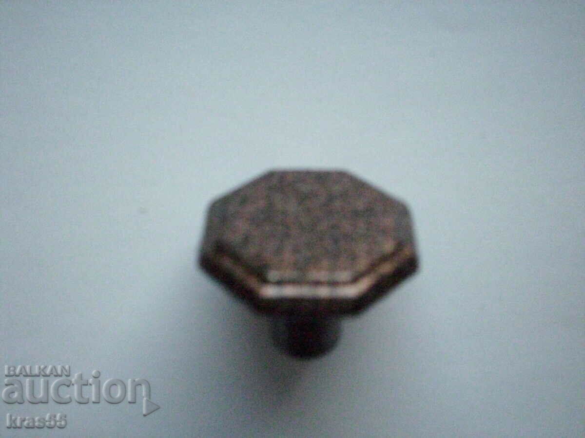 Δημοπρασία Μπάλες επίπλων Δημοπρασία Μπάλες επίπλων