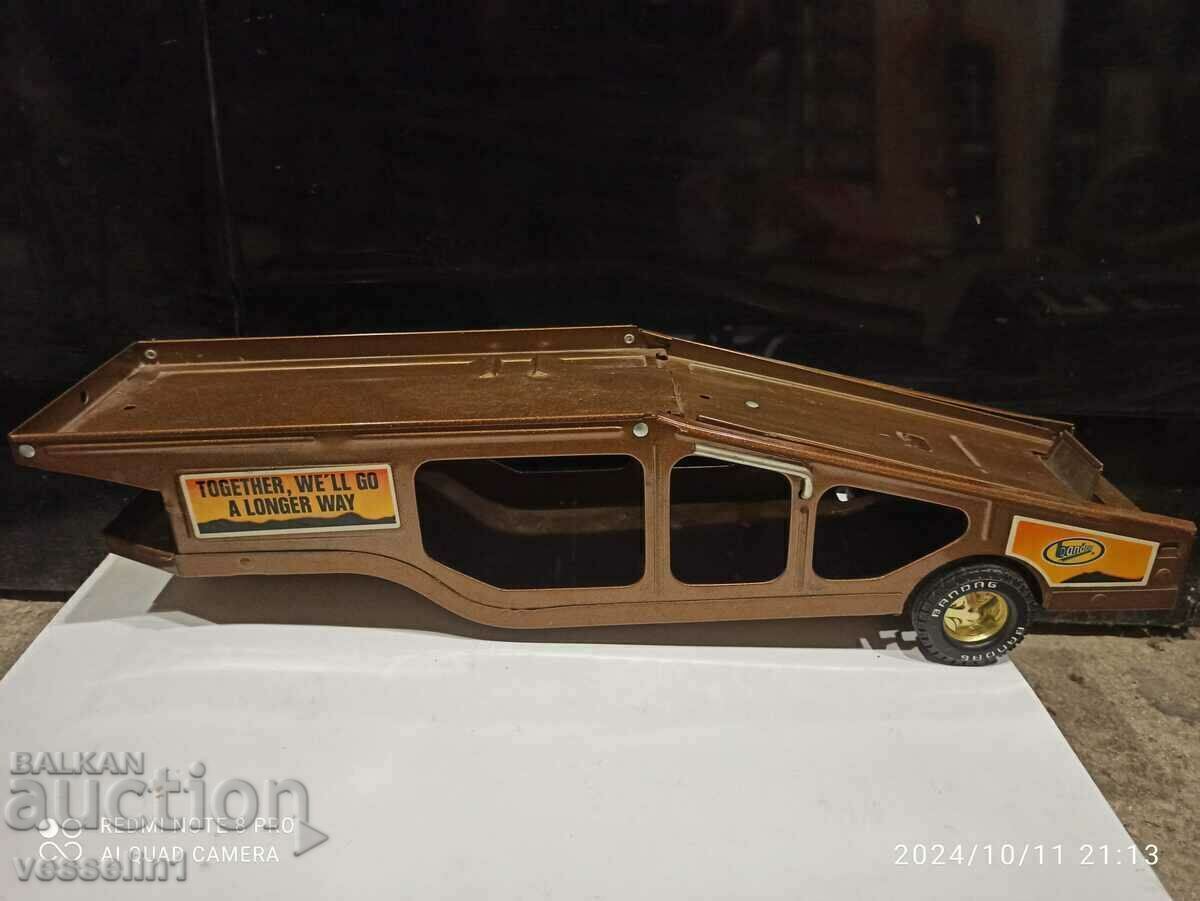 Truck trailer metal large American NYLINT 55cm with price 76.00 BGN | € 38.86 Truck trailer metal large American NYLINT 55cm with price 76.00 BGN | € 38.86