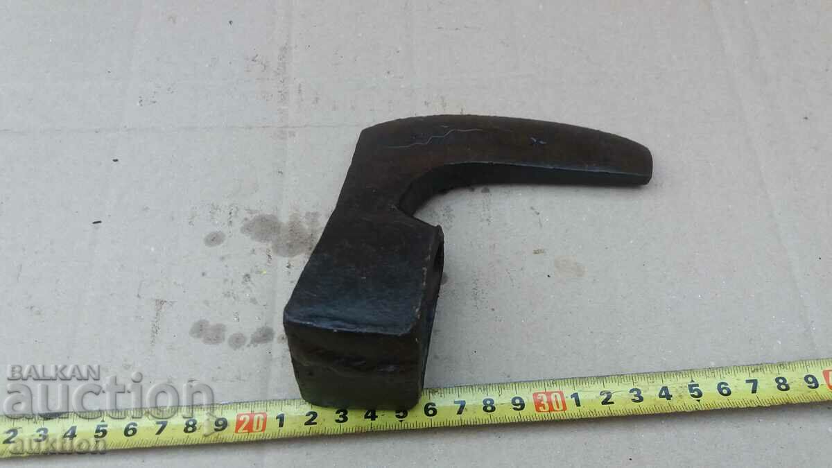 MASSIVE AX WITH MARKING - 7 MASSIVE AX WITH MARKING - 7