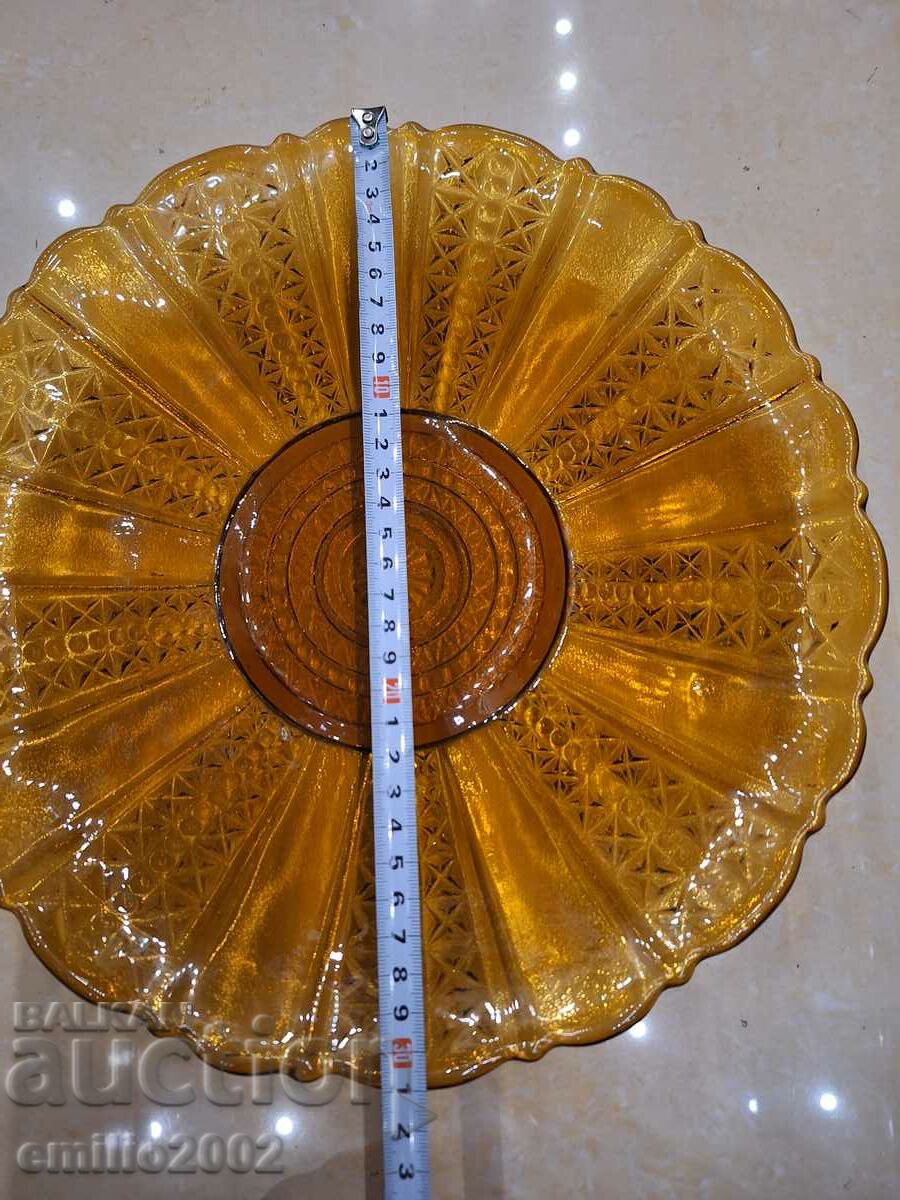 Glass fruit bowl retro social 08 with price 9.00 BGN | € 4.60 Glass fruit bowl retro social 08 with price 9.00 BGN | € 4.60