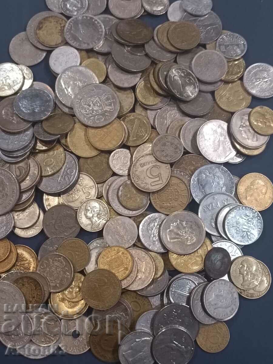 Mixed lot of coins 200 pcs -1