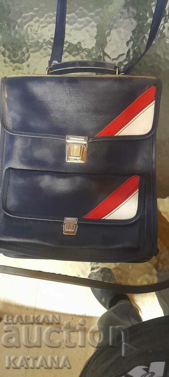 Стара ученическа чанта Стара ученическа чанта