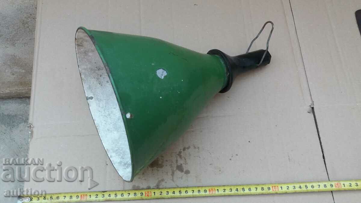 Auction MASSIVE ENAMEL SOC. LAMP Auction MASSIVE ENAMEL SOC. LAMP