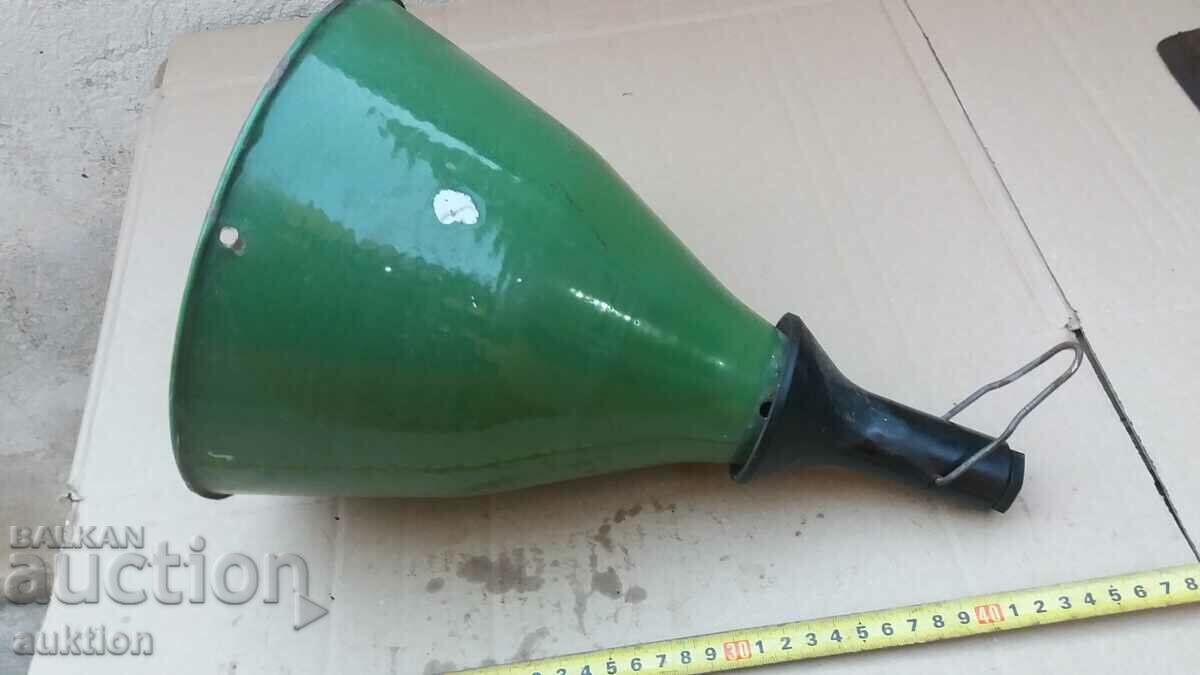 MASSIVE ENAMEL SOC. LAMP - 6 MASSIVE ENAMEL SOC. LAMP - 6